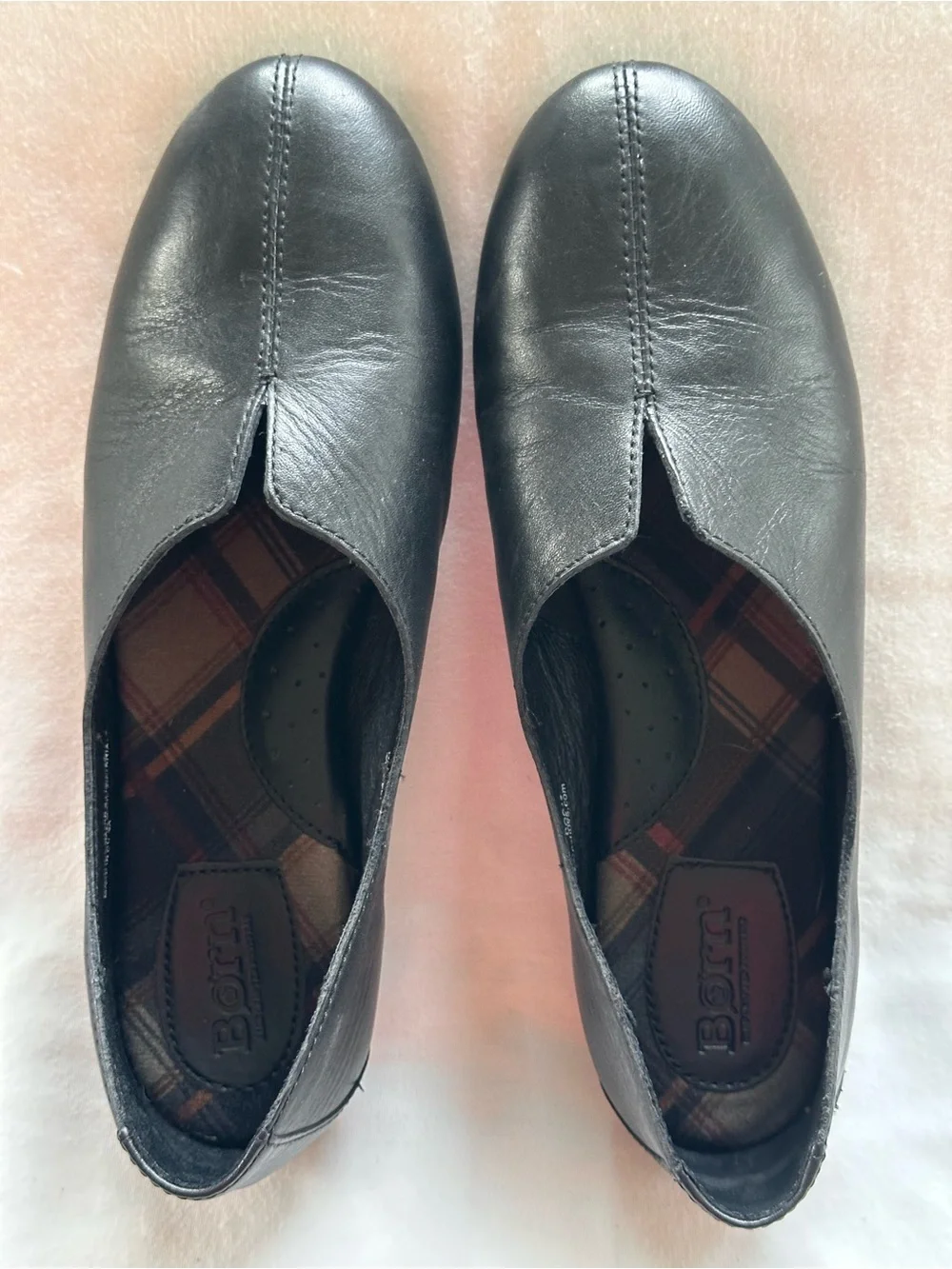 Born Women's Black Leather Slip-On Flats